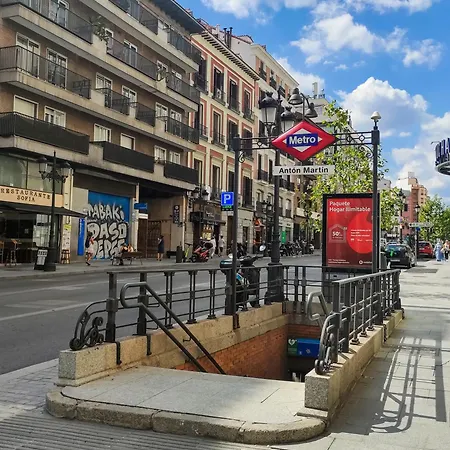 El Prado Historic Center Appartement Madrid Buitenkant foto
