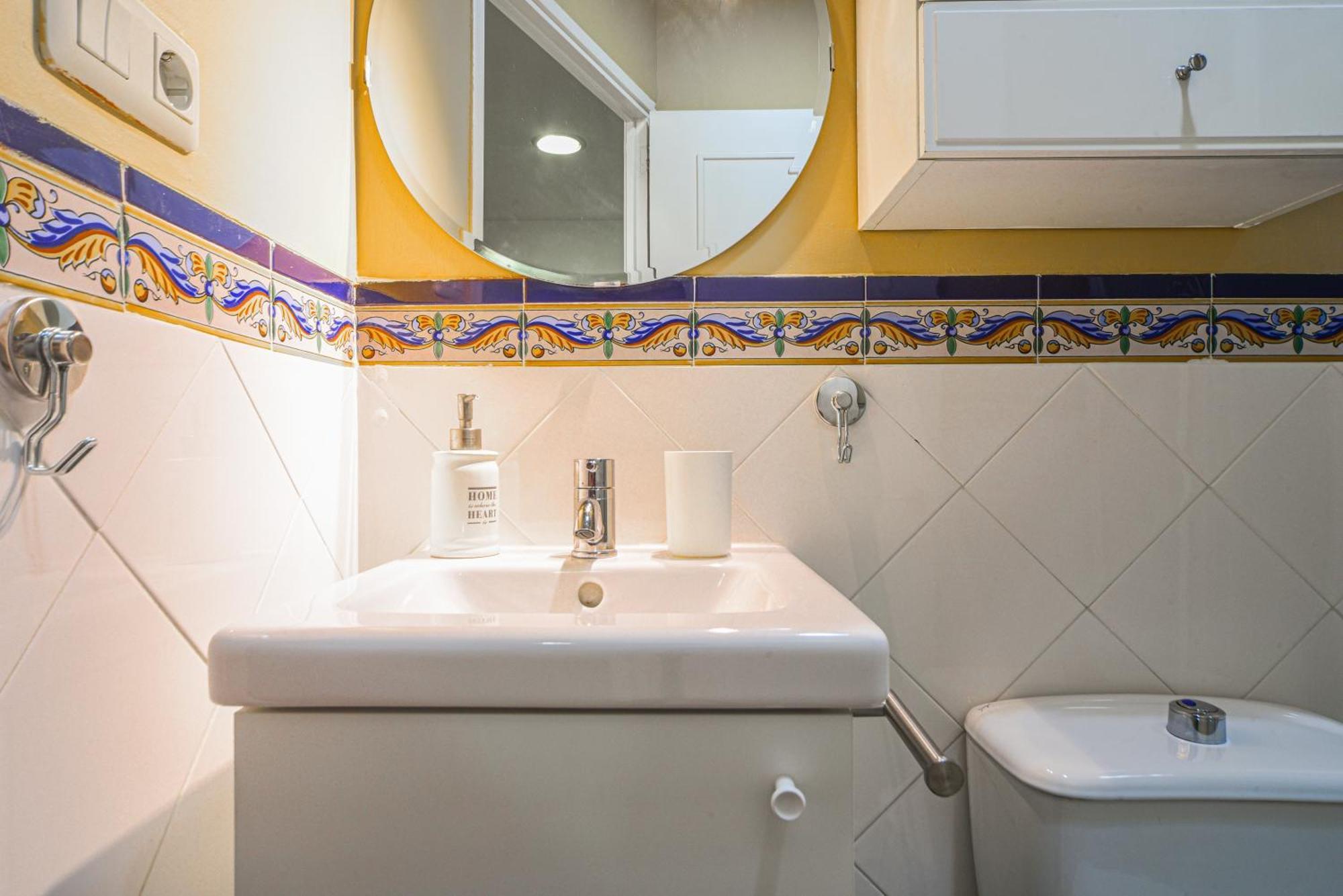 Apartament El Prado Historic Center Madrid